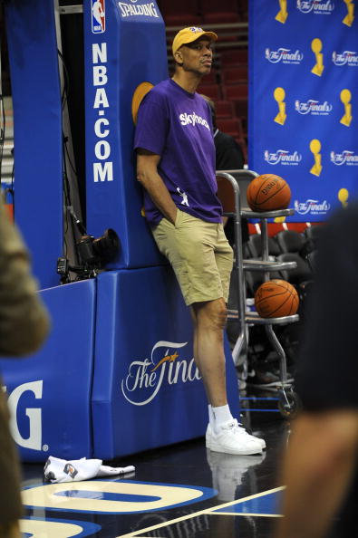 自然地出现 自然地出现